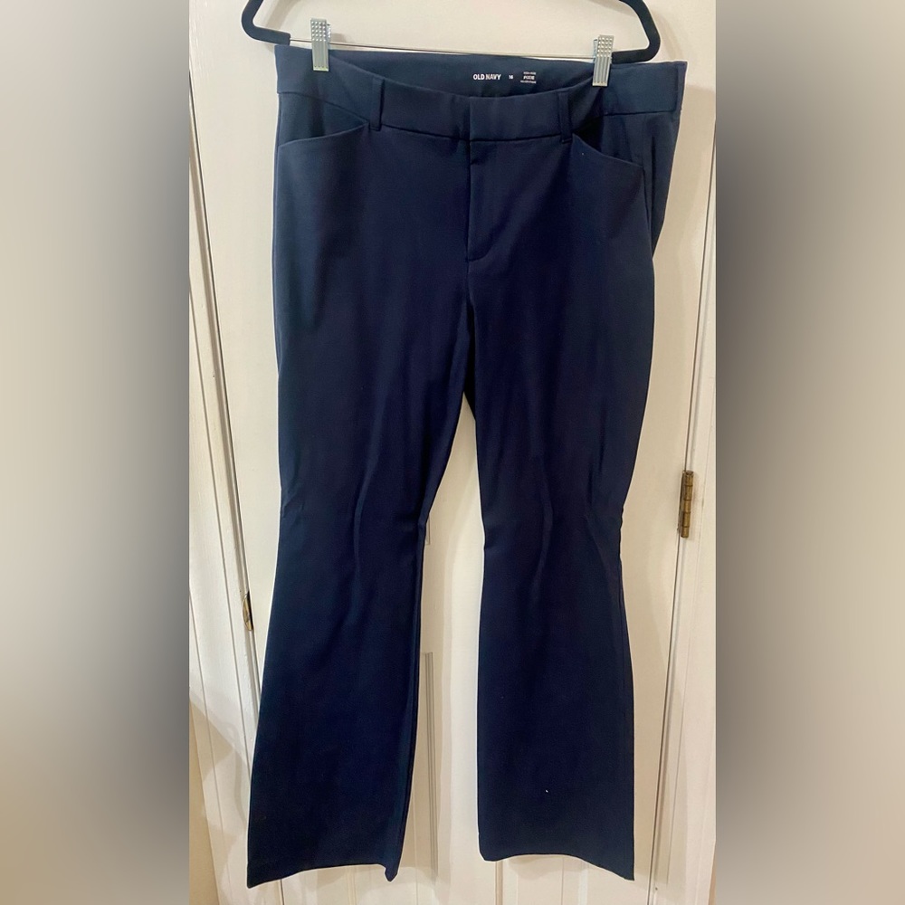 NWOT Old Navy High Rise Flare Pixie Pants